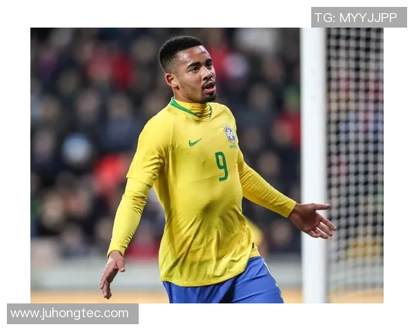 小黑巴西足球明星的真实身份揭秘及其辉煌成就分析